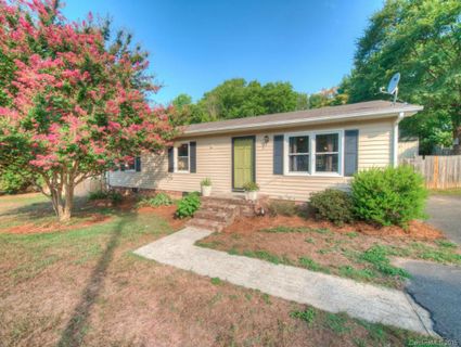 111 Springwood Drive