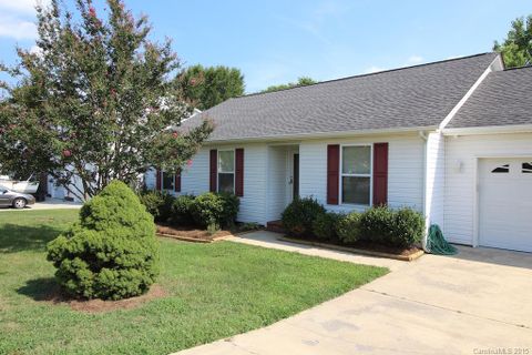 3643 Farm Lake Drive