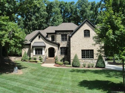 465 Greenbay Road