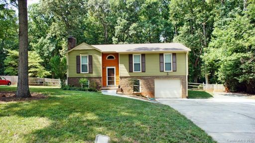 2933 Winding Trail