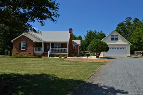 2600 Foxworth Drive