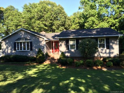 1756 Elmwood Drive