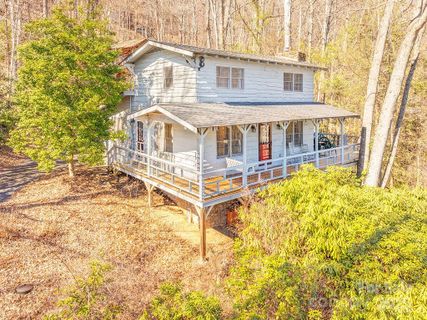 38 Hidden Falls Road