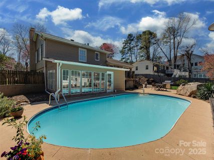 6319 Hazelton Drive sold home in Laurelwood, Charlotte, NC