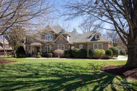 425 Gladelynn Way sold home in Chatelaine, Waxhaw, NC