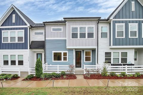 1270 Brawley School Road E sold home in Forest Lake, Mooresville, NC