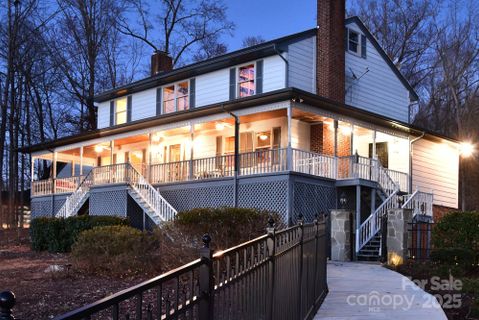 368 Fairfield Court
