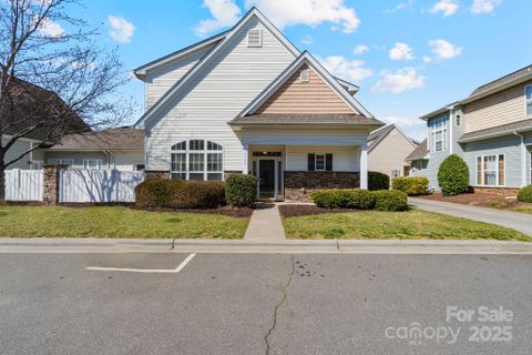 3320 Tulip Tree Lane sold home in Stonegrove, Charlotte, NC