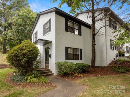 Previously sold for $256,000
