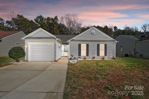 7918 Travers Run Drive sold home in Cedar Lane Farms, Charlotte, NC