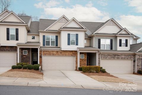 1915 Colony Line Court