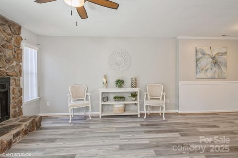 6212 Windsor Gate Lane
