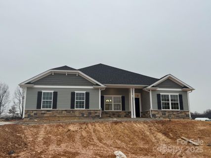 2913 B Noritake Trail