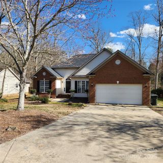 1640 Winthrop Lane