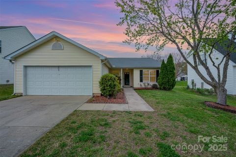 10130 Illoria Drive sold home in Cedarbrook, Charlotte, NC