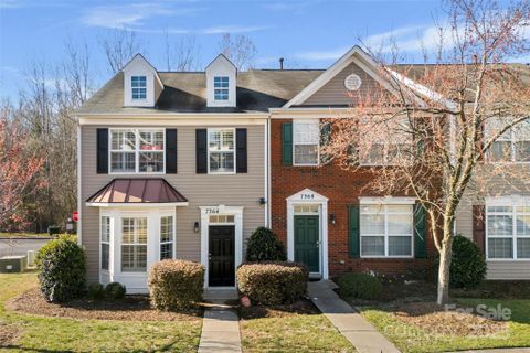 7364 Laurel Valley Road sold home in The Mews at Laurel Valley, Charlotte, NC