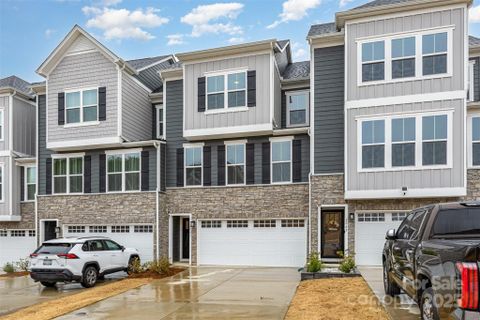 2061 Dornoch Road sold home in Trinity Townes, Fort Mill, SC