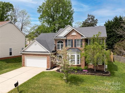 12729 Mcginnis Lane sold home in Mcginnis Village, Huntersville, NC