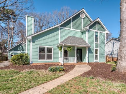 8112 Bush Mill Lane sold home in High Timbers, Charlotte, NC