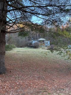 70 Rovingwood Drive sold home in Village Crossing, Waynesville, NC
