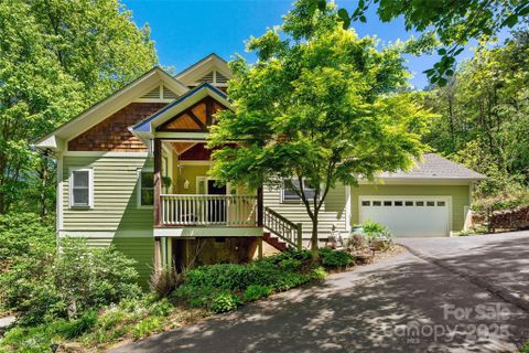 27 Hunting Lodge Drive sold home in Hunting Lodge Acres, Black Mountain, NC