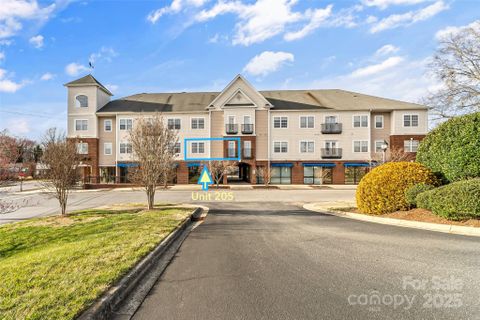 1410 4th Street Drive 205 sold home in Viewmont Plaza, Hickory, NC