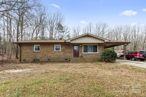 244 Branchwood Circle sold home in Ebenezer Village, Kings Mountain, NC