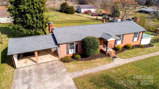 2704 Silvers Lane sold home in Greenwood Park, Albemarle, NC