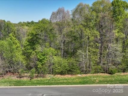 1107 Sawtooth Oak Lane sold home in Woodend, Belmont, NC