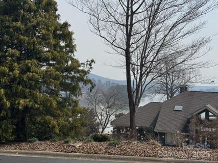 441 Glenbrook Springs None active home in Uwharrie Point, New London, NC