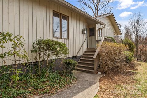 120 Clubwood Court