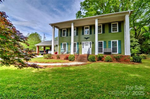 3400 Tracelake Drive sold home in Windrow Estates, Matthews, NC
