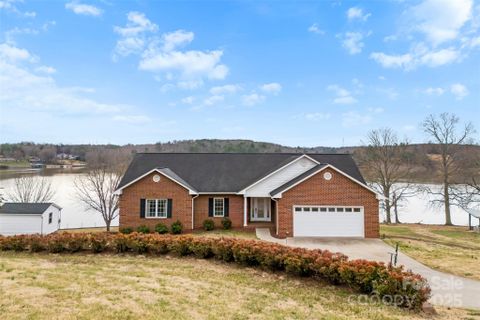 225 Kirkpatrick Road sold home in Dusty Ridge, Taylorsville, NC