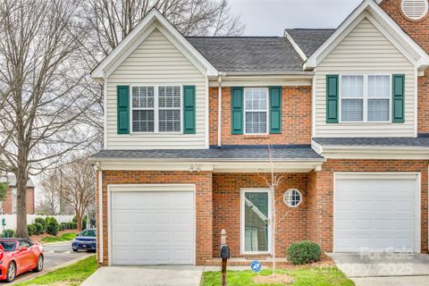2035 Lennox Square Road sold home in Lennox Square, Charlotte, NC