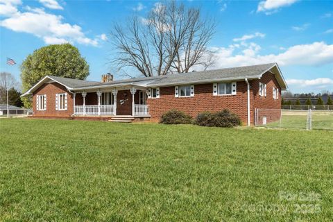 5643 Twinkle Drive