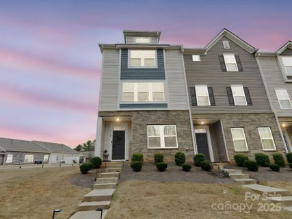 Previously sold for $335,000