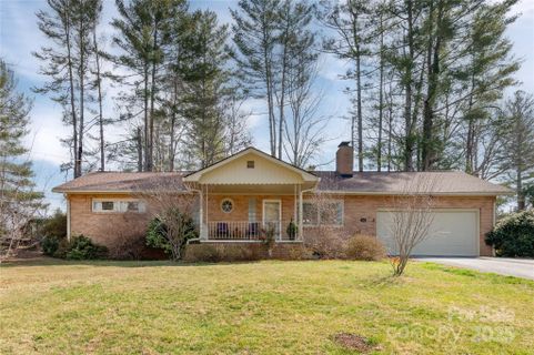 226 Lyndale Road sold home in Claude Kilpatrick, Hendersonville, NC