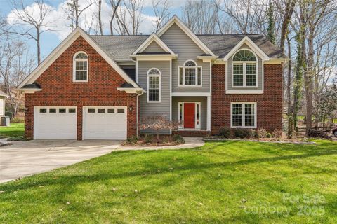 1916 Dugan Drive sold home in Huntington, Charlotte, NC