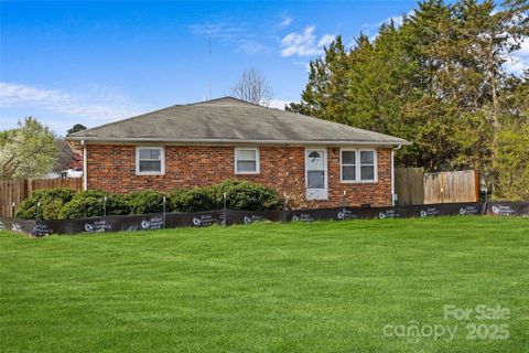 5140 Old Monroe Road sold home in Indian Trail Park, Indian Trail, NC