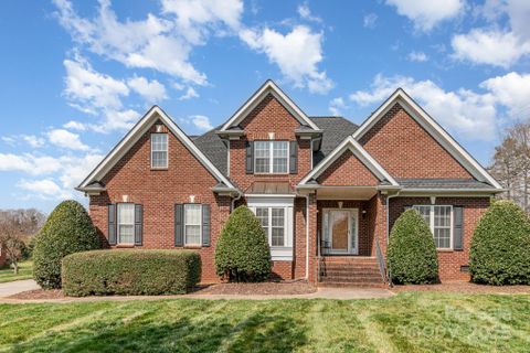 6000 Embassy Court sold home in Court Square, Wesley Chapel, NC