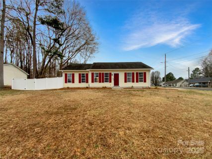 1313 Ridgewood Drive sold home in Hidden Valley, Concord, NC