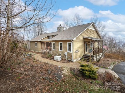 19 Ebby Ridge Road sold home in Butler Mountain Estates, Fairview, NC