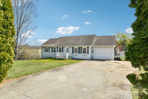 253 Tipton Hill Road sold home in Breton Ridge, Leicester, NC