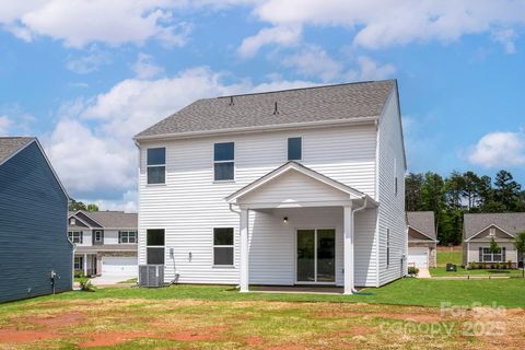 5704 Skinny Drive