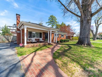 1623 Geneva Court