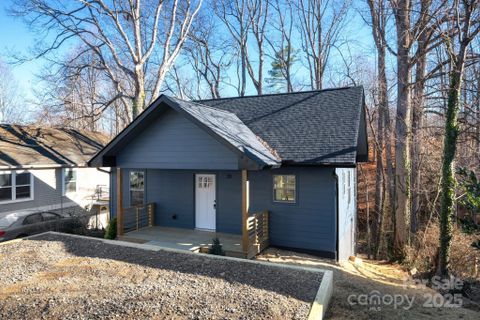 33 Parkwood Avenue sold home in Woodfin Park, Asheville, NC