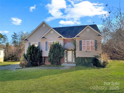 9530 Driftwood Court sold home in Lake Acres, Hickory, NC