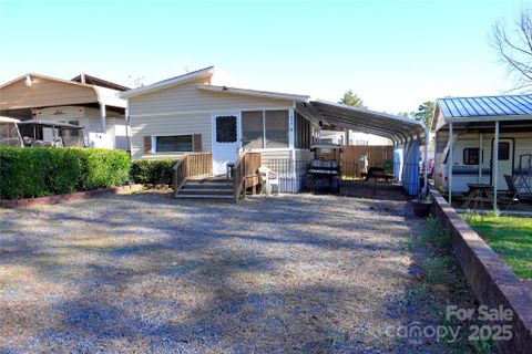 137 Holly Harbor Trail