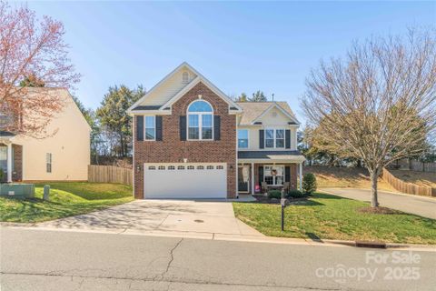 794 Peachtree Meadows Circle sold home in Peachtree Meadows, Kernersville, NC