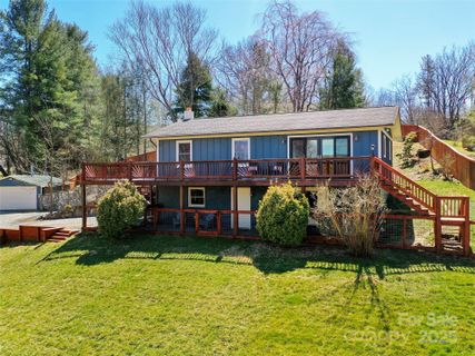 149 L And E Meadows Drive sold home in L & E Meadows, Waynesville, NC
